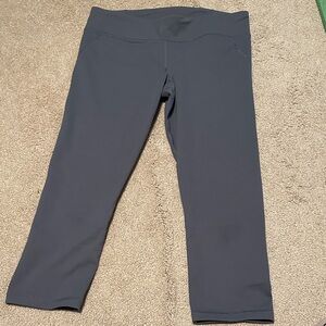 Under Armour HeatGear Leggings in Gray